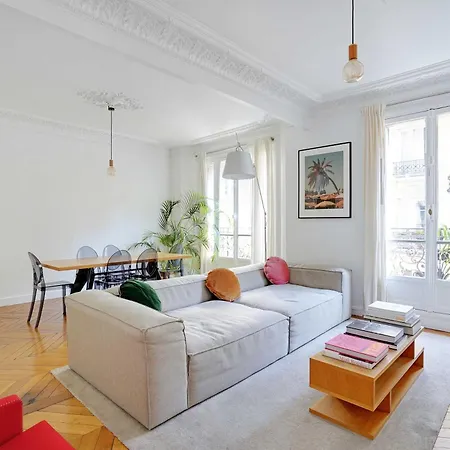 Charming Apartment- 2br-4p- Parc Monceau Parigi